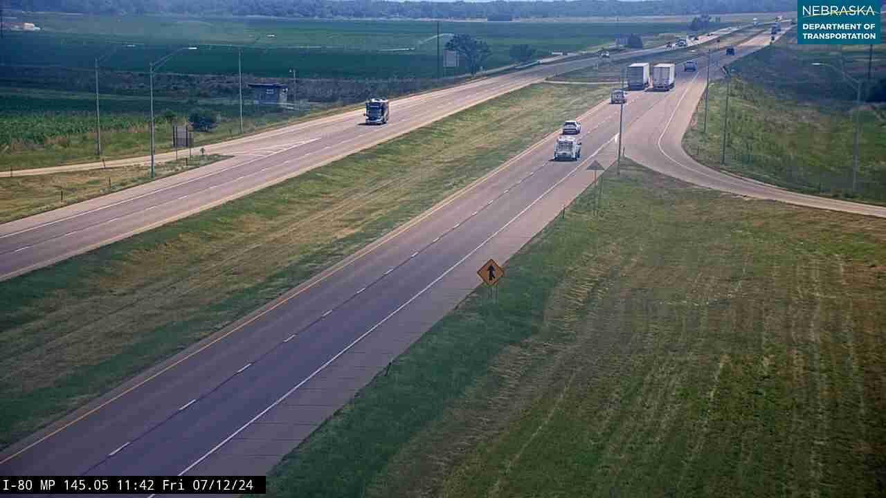 Traffic Cam Paxton › East: I-80 - Exit: East