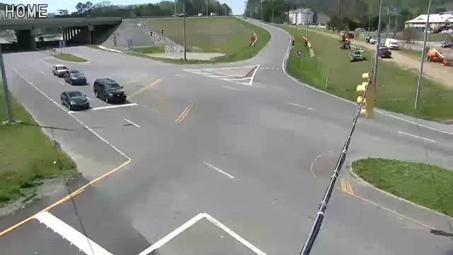 Traffic Cam Tuscaloosa › North: TUS-CAM--.
