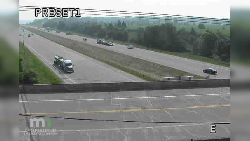 Traffic Cam Lakeland: I-94: I-94 WB @ Co Rd 21 (Stagecoach Trl)