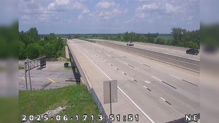 Traffic Cam Crown Point: I-65: 1-065-247-4-1-rwis