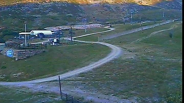 Polaciones: pista de esquí calgosa (alto campoo)