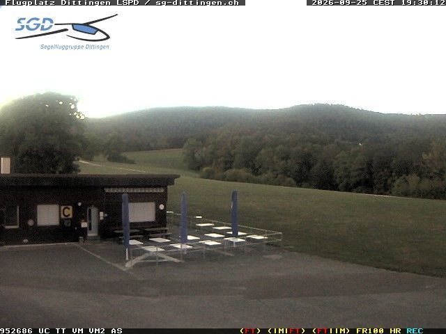 Dittingen › Nordwesten: Gliding Group Dittingen - Feuerstelle Flugplatz Dittingen