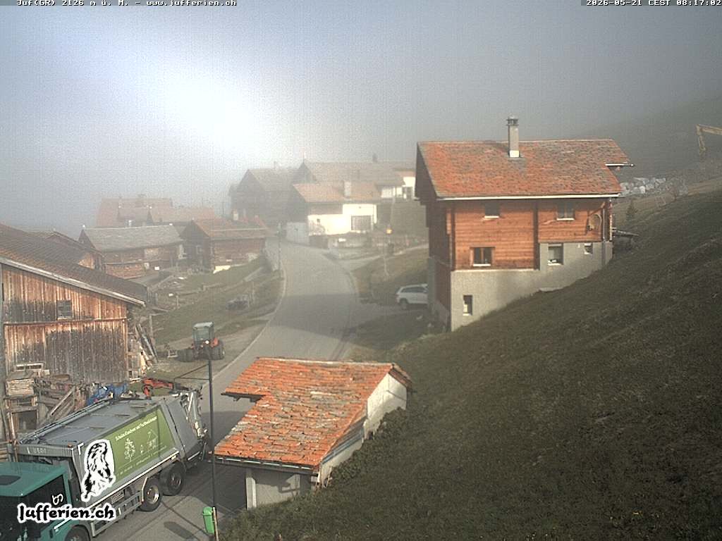 Avers: Juf - West