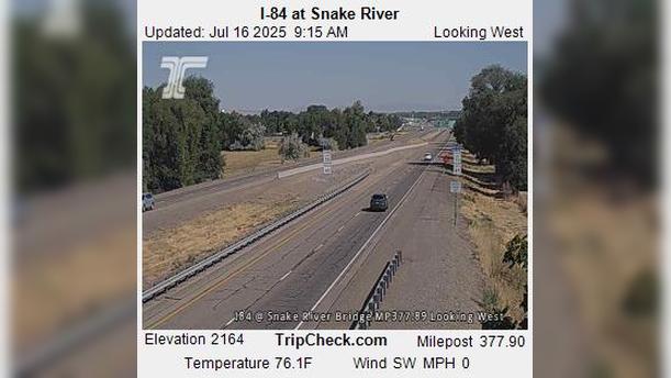 Traffic Cam Ramey: I-84: Snake River OR: I-84