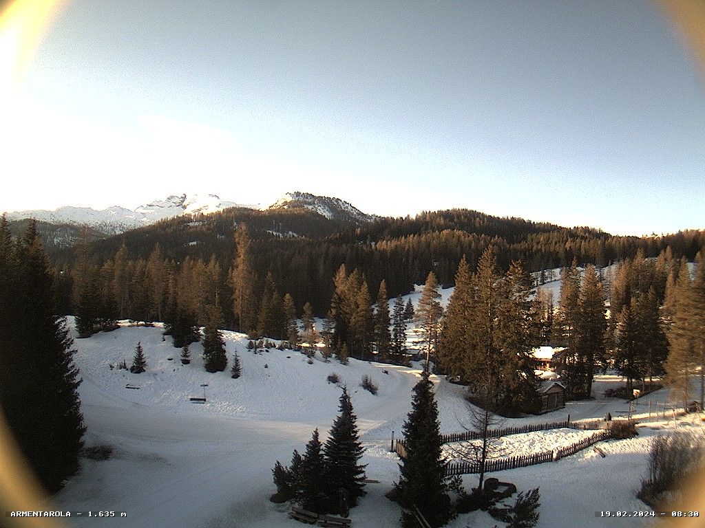 Traffic Cam San Cassiano › South: Hotel Armentarola - Armentarola - Settsass