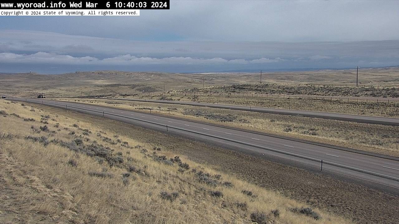 Traffic Cam Natrona County › North: Twenty Mile Hill - NORTH