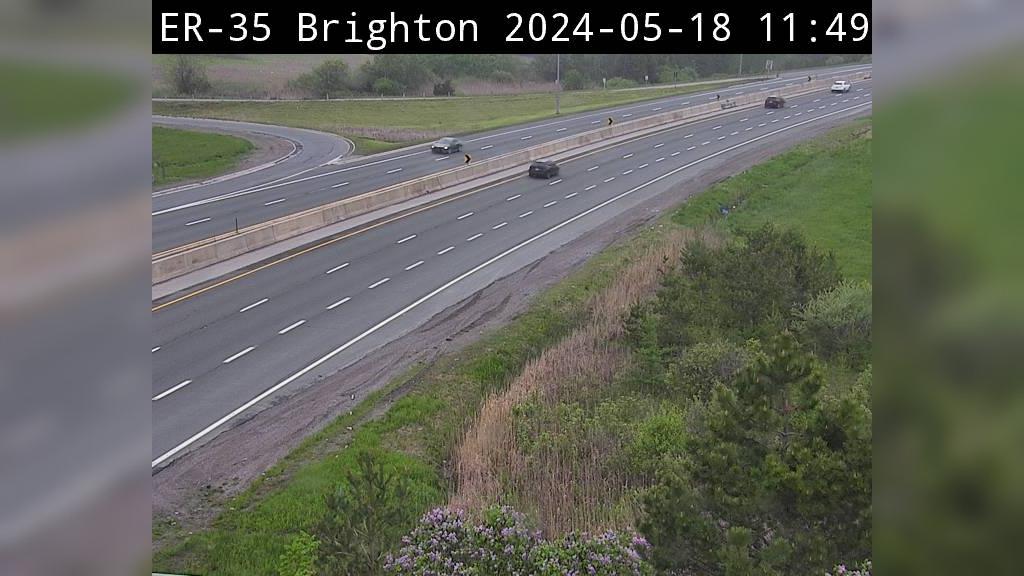 Traffic Cam Brighton: Highway 401 near County Rd