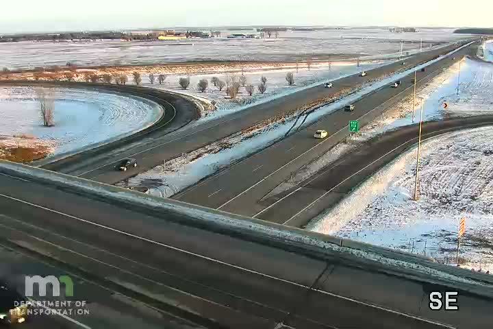 Traffic Cam Coates: T.H.52 SB @ Co Rd 46 (MP 113.4)