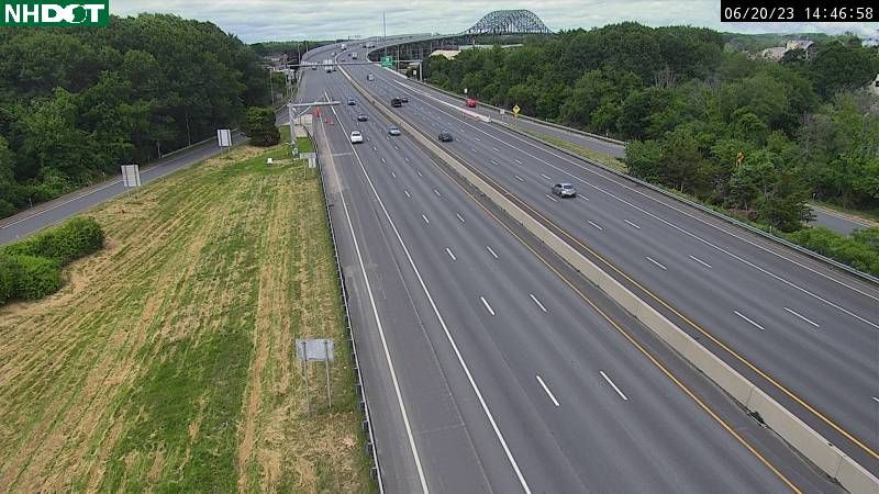 Traffic Cam Bersum Gardens › South: 95 SN, MM 15.4