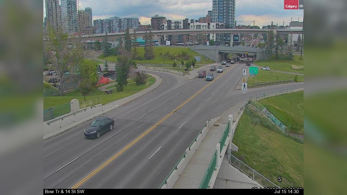 Traffic Cam Downtown West End: Bow Trail - 14 Street SW
