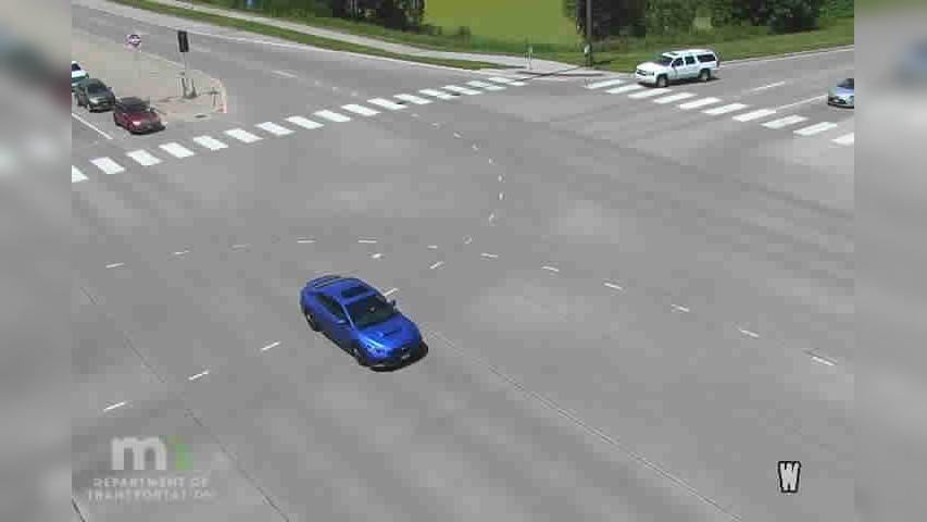 Traffic Cam Chanhassen: MN 5: T.H.5 EB @ Century Blvd