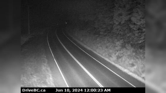 Traffic Cam Area A › North: Hwy 19 at Menzies Hill, about 7 km southeast of Roberts Lake and 24 km north of Campbell River, looking north
