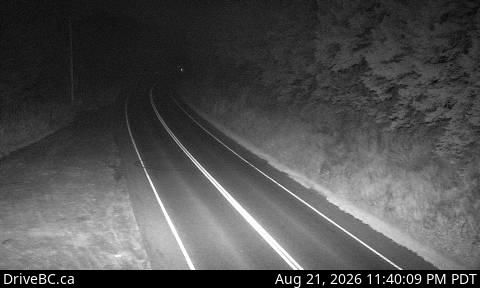 Traffic Cam Area A › North: Hwy 19 at Menzies Hill, about 7 km southeast of Roberts Lake and 24 km north of Campbell River, looking north