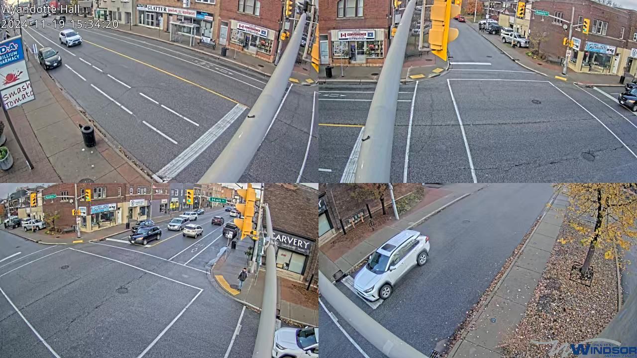 Traffic Cam Windsor: Wyandotte St & Hall Ave