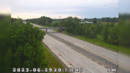 Traffic Cam Rockford: I-65: 1-065-052-4-2 N OF US