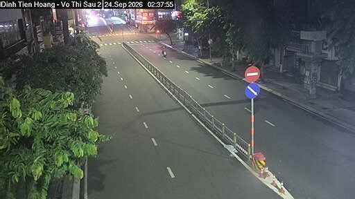 Traffic Cam Tan Dinh Ward