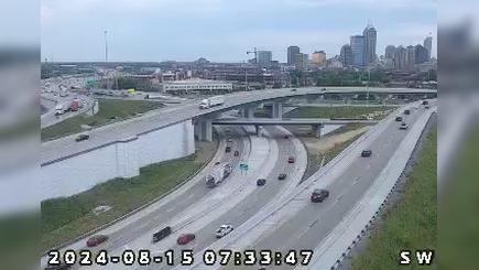 Traffic Cam Windsor Park: I-70: 1-070-083-3-1 I-65 NORTH SPLIT