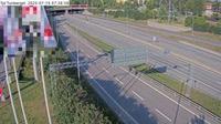 Stockholm: Trafikplats Tunberget (Kameran är placerad på väg Norrortsleden i höjd med trafikplats Tunberget och är riktad mot E/Trafikplats Häggvik)