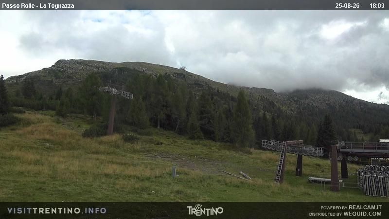 Traffic Cam Primiero San Martino di Castrozza: Passo Rolle - Impianti Paradiso