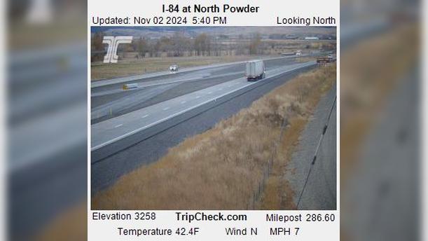 Traffic Cam North Powder: I-84 at