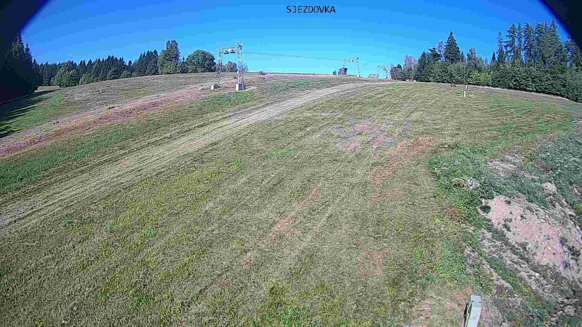 Traffic Cam Dolni Morava › South-West: Skiareál Větrný vrch - ski Dolní Morava