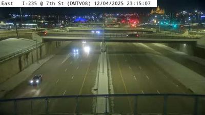 Recent Iowa Webcam Image (Des Moines)