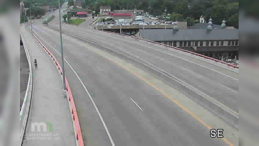 Traffic Cam Hastings: T.H.61 NB @ 2nd St