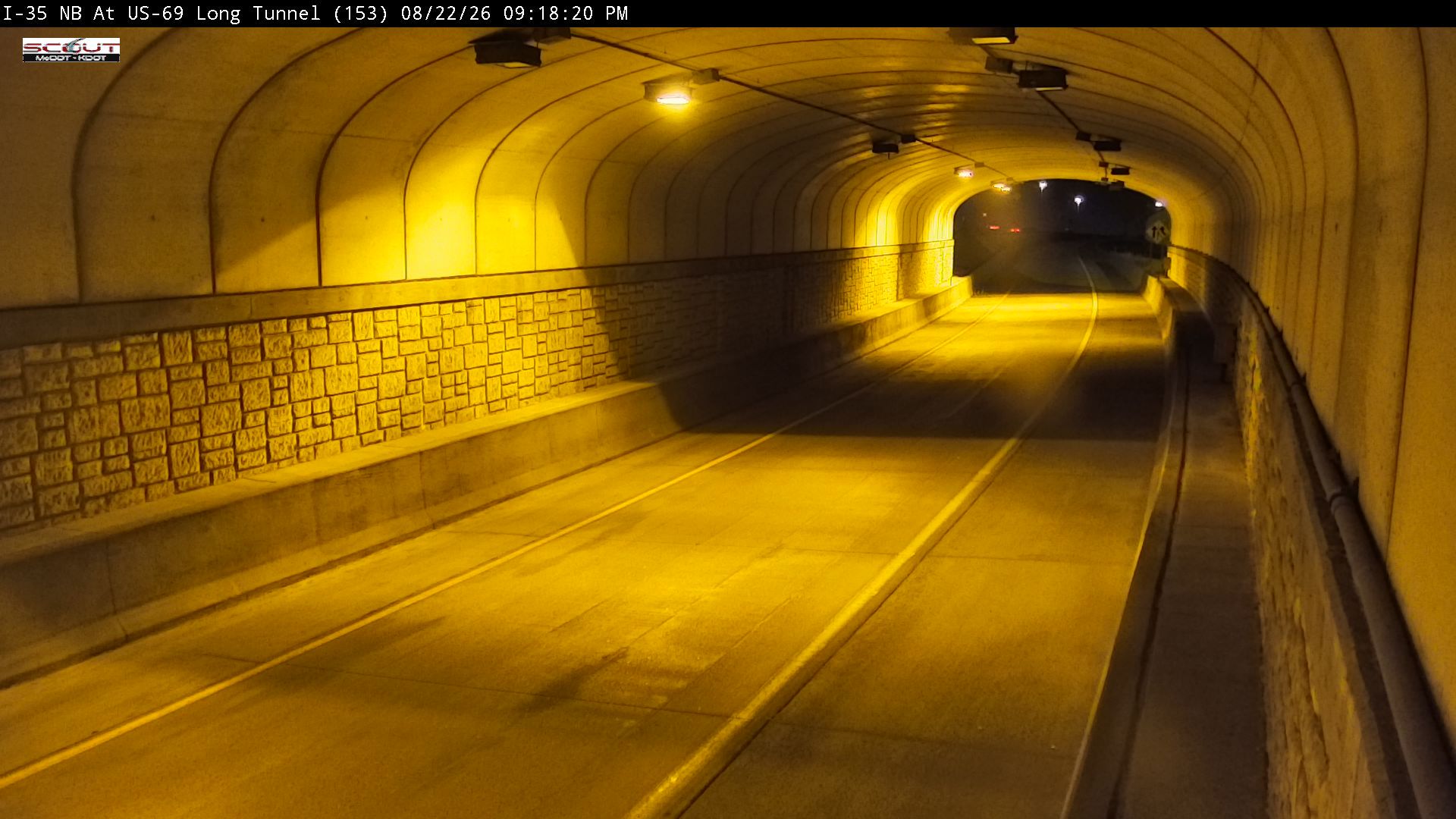 Traffic Cam Lenexa: I- N @ US- Long Tunnel