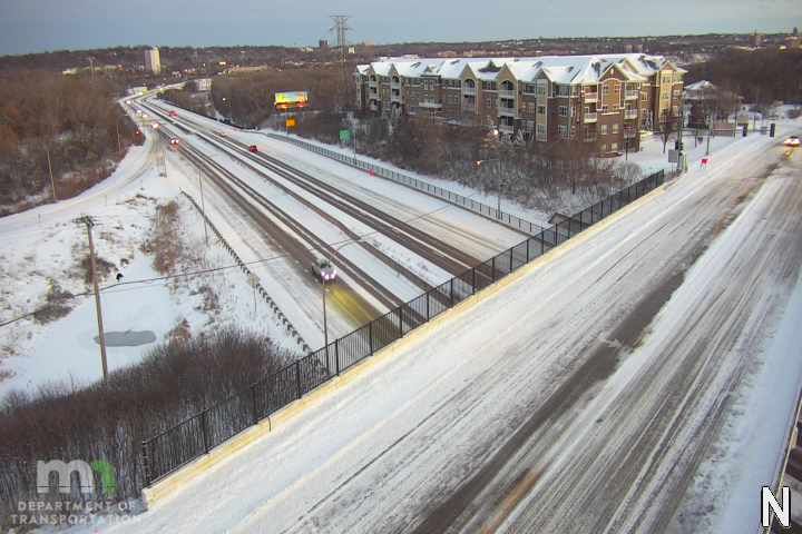 Traffic Cam Mendota Heights: MN 13: I-35E SB @ T.H.13