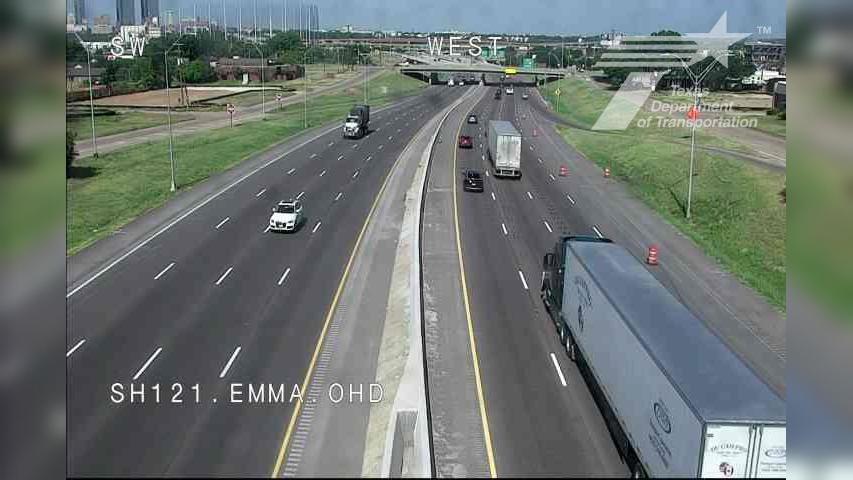 Traffic Cam Fort Worth › North: SH 121 @ Emma Overheight CCTV