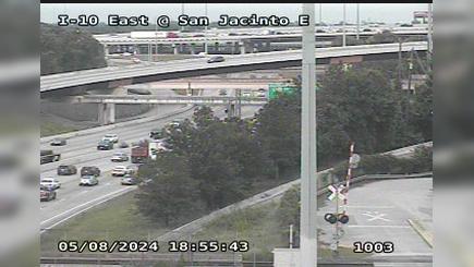 Traffic Cam Houston › West: IH-10 East @ San Jacinto (E)