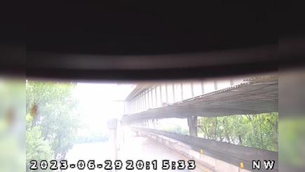 Traffic Cam Louisville: I-64 - ky1-064-000-4-1 EB Sherman-Minton Lower Deck