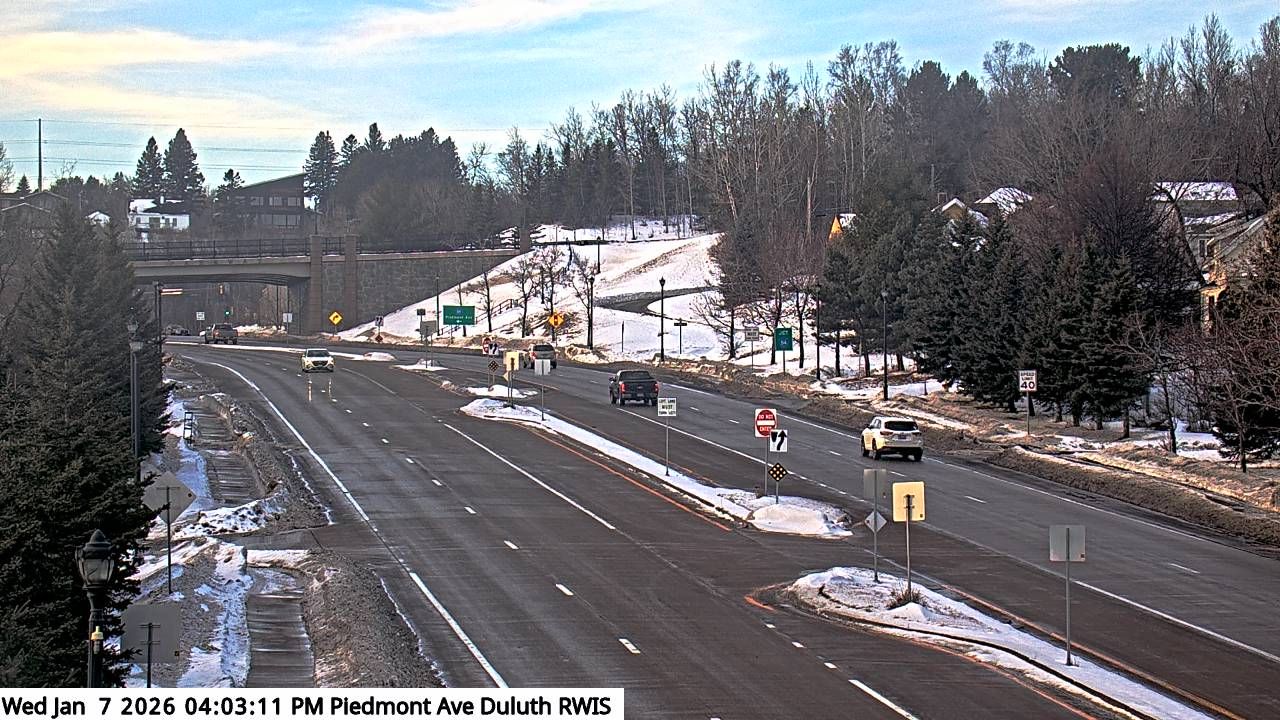 Traffic Cam Duluth: US 53: U.S.53 @ Piedmont Ave (MP 2.7): U.S.53 @ Piedmont Ave (MP 2.7) View