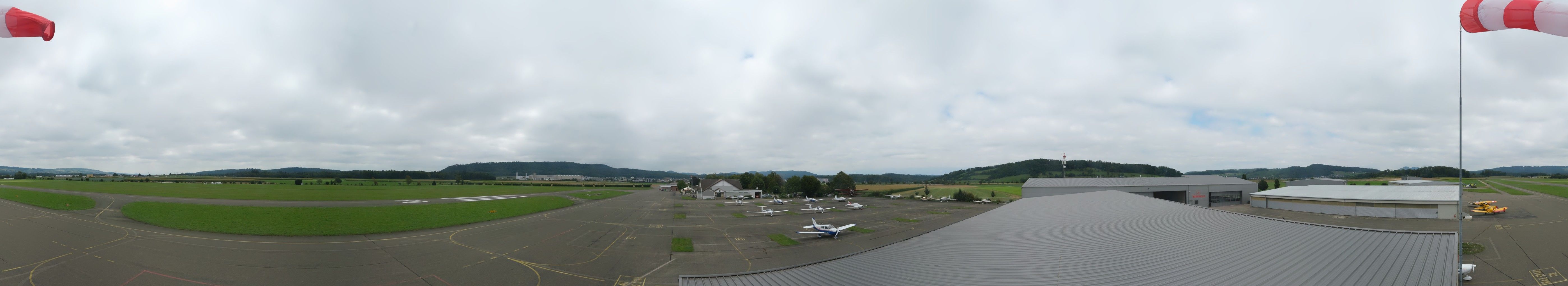 Holderhof: Flugplatz Birrfeld