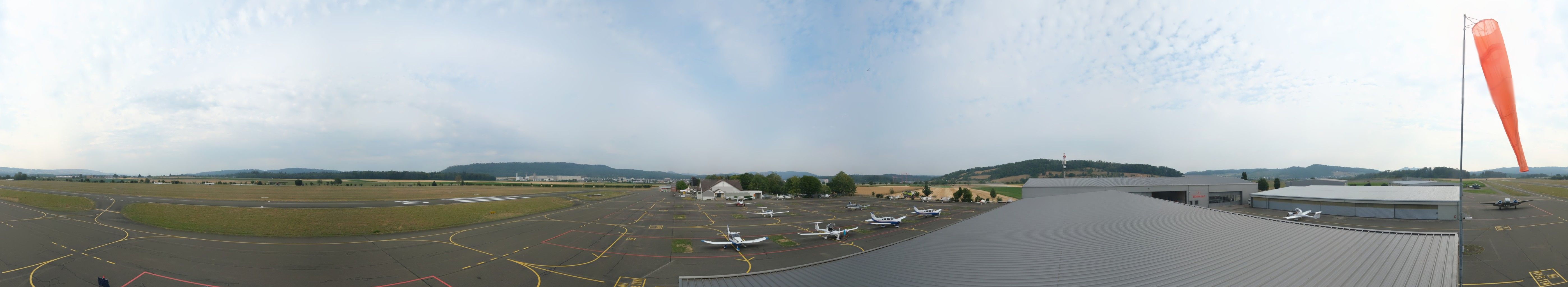 Lupfig: Holderhof: Flugplatz Birrfeld