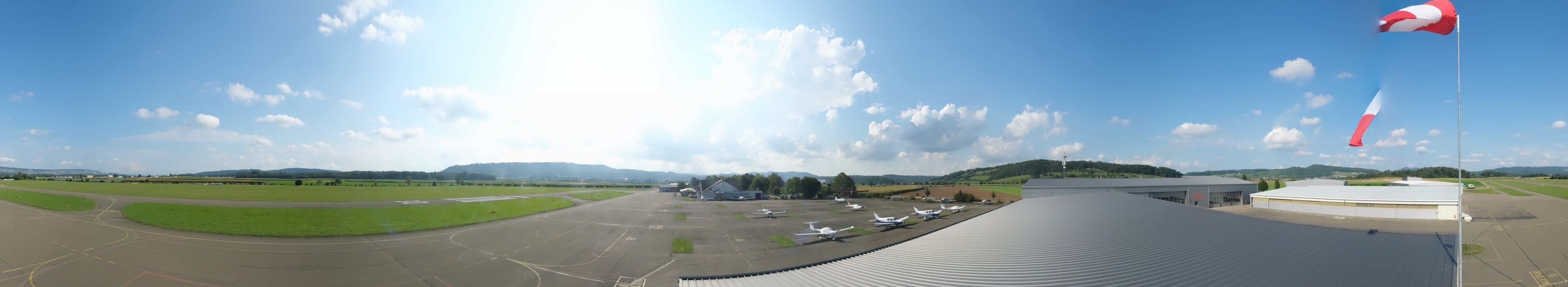 Holderhof: Flugplatz Birrfeld