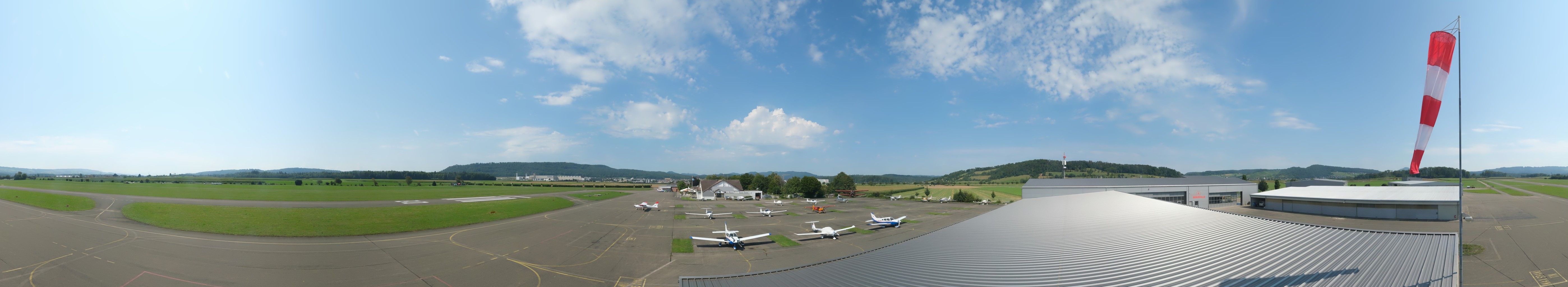 Holderhof: Flugplatz Birrfeld