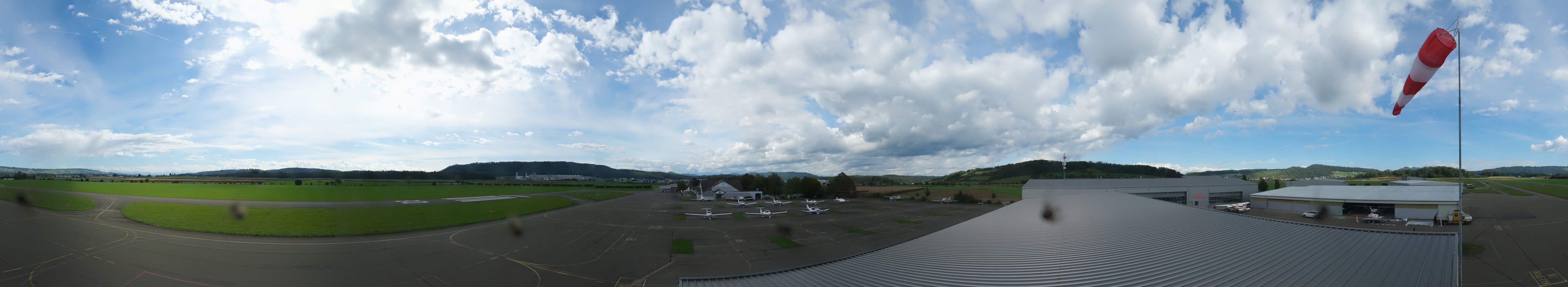 Holderhof: Flugplatz Birrfeld