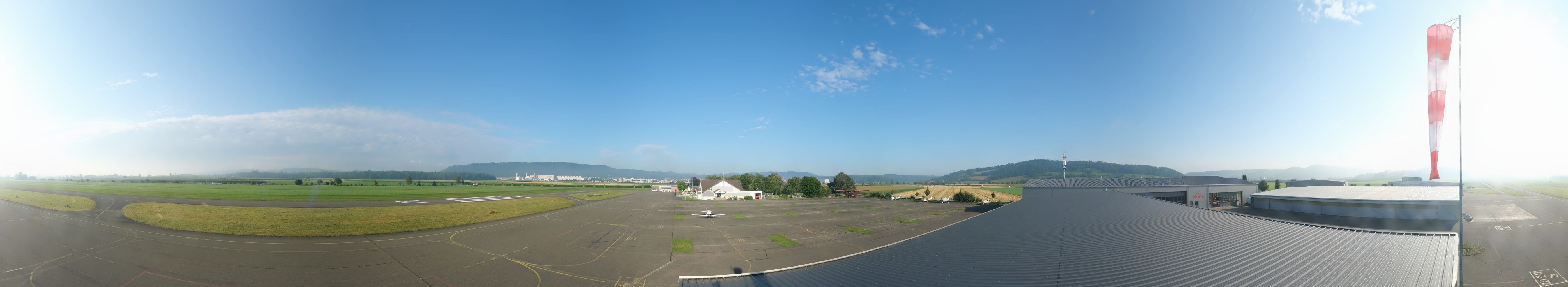 Holderhof: Flugplatz Birrfeld