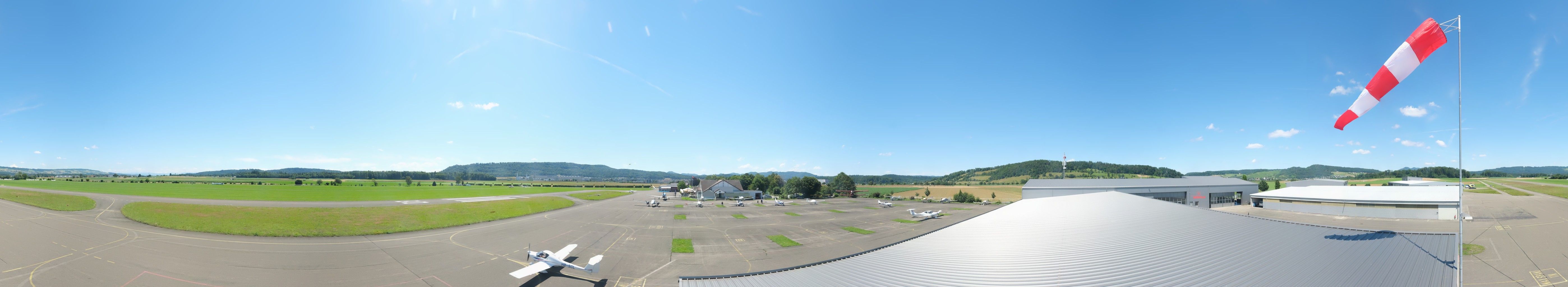 Holderhof: Flugplatz Birrfeld