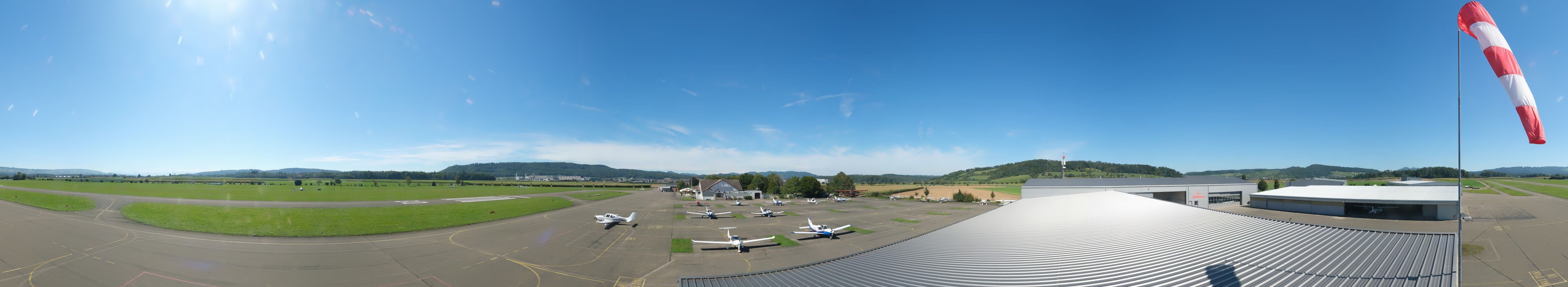 Holderhof: Flugplatz Birrfeld