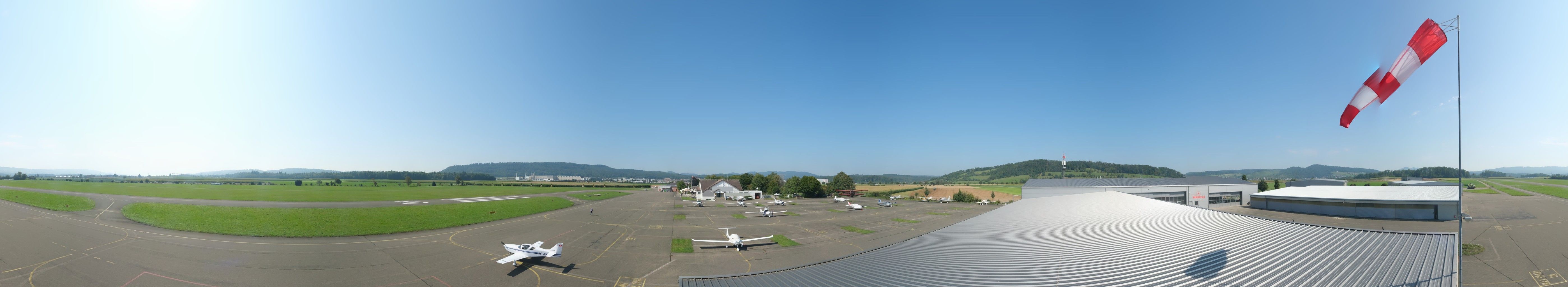 Holderhof: Flugplatz Birrfeld