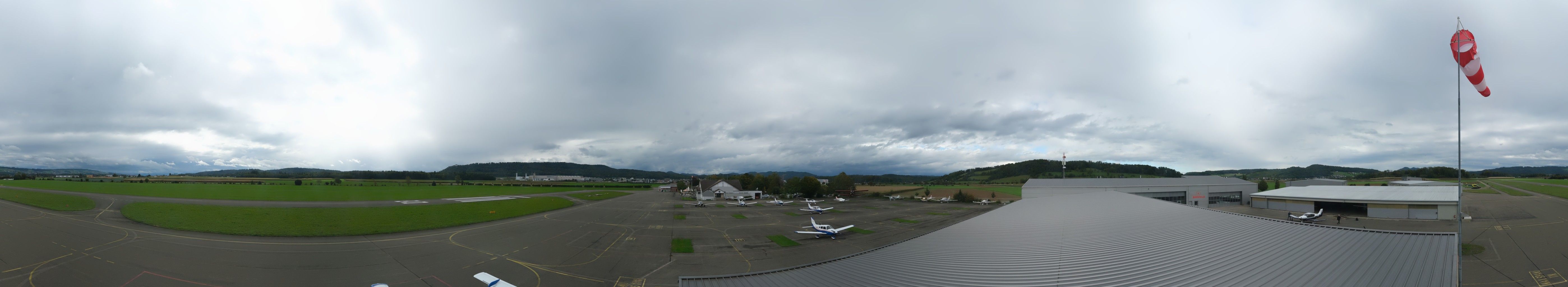 Holderhof: Flugplatz Birrfeld