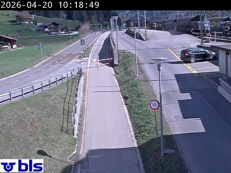 Kandersteg › Norden: Autoverlad Lötschberg