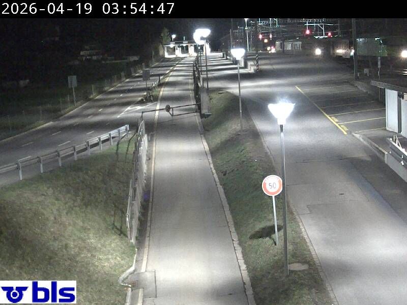 Kandersteg › Norden: Autoverlad Lötschberg