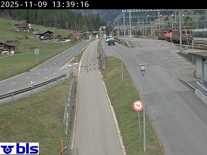 Kandersteg › Norden: Autoverlad Lötschberg