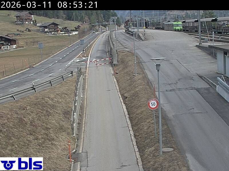 Kandersteg › Norden: Autoverlad Lötschberg