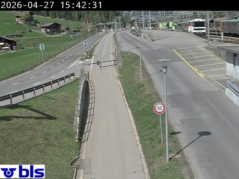 Kandersteg › Norden: Autoverlad Lötschberg