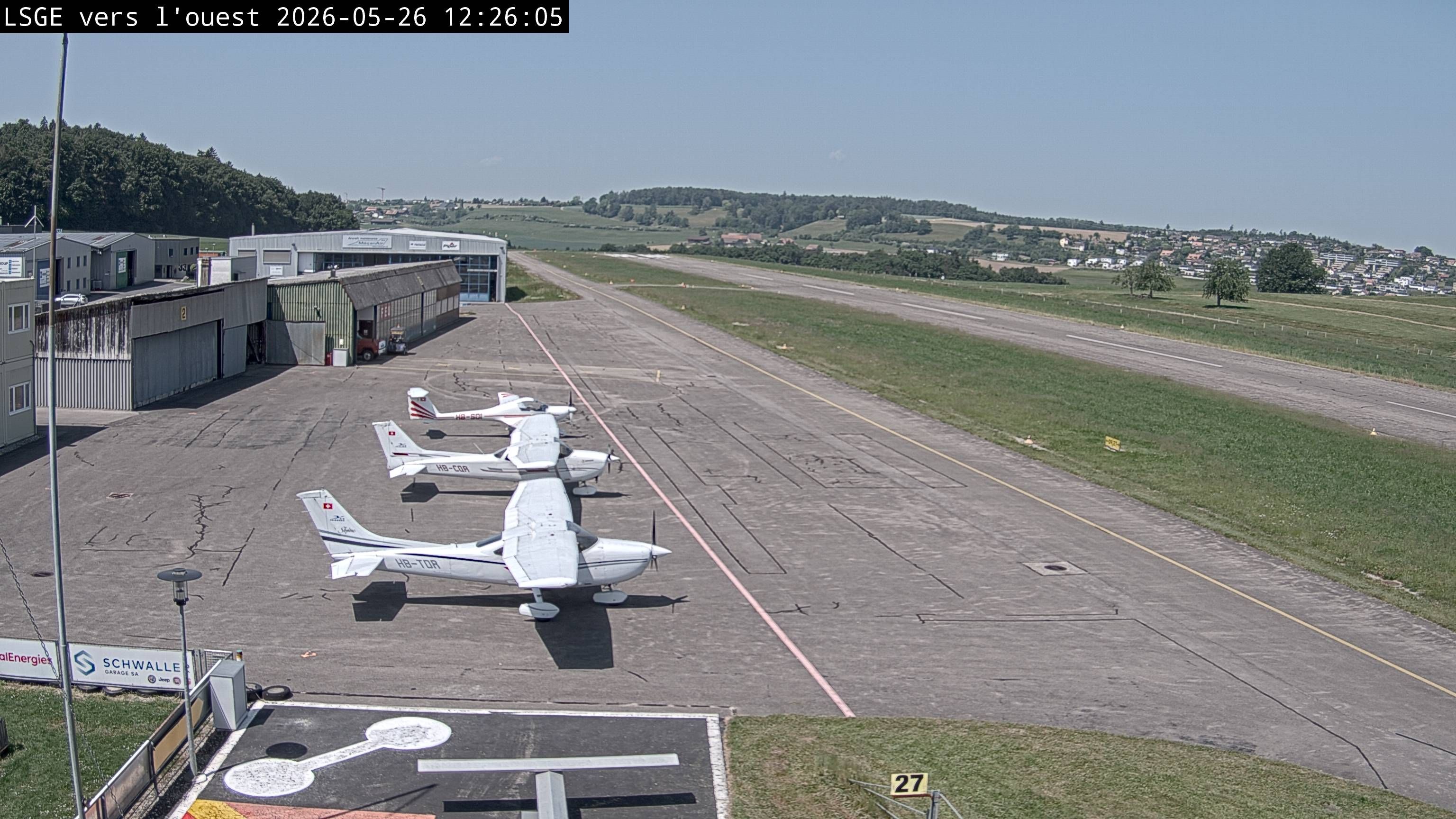 Ecuvillens › Westen: Hangar 8