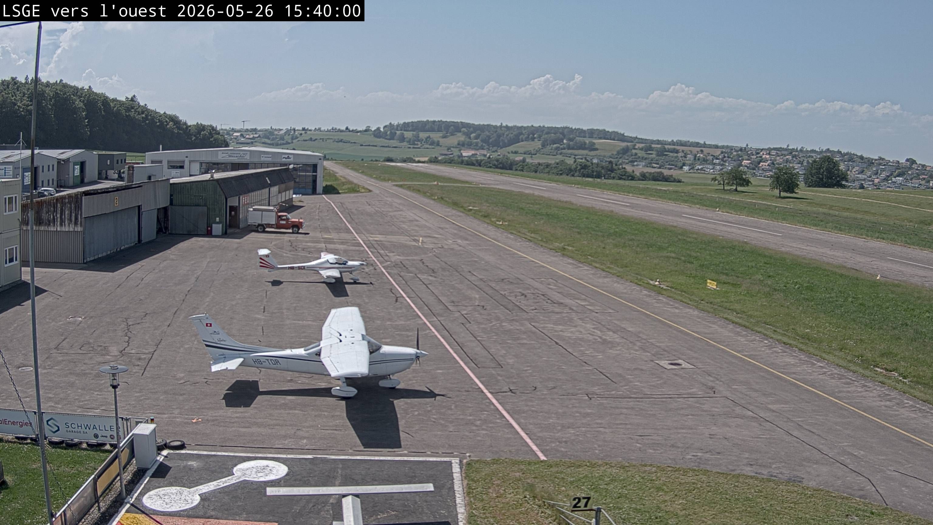 Ecuvillens › Westen: Hangar 8